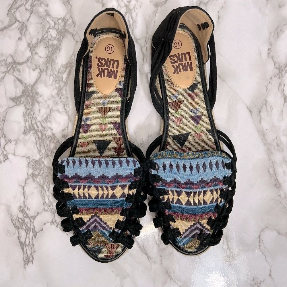 BOGO Muk Luks Flat Espadrilles Size 10